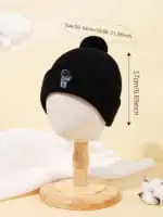 Chapeau en laine noir avec logo scientifique brodé, taille adaptable 50-54cm, idéal pour les amateurs de sciences et de mode.