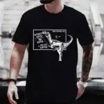T-shirt noir avec illustration d'un dinosaure et notes scientifiques sur la physique et la vitesse, parfait pour les amateurs de science et de dinosaures.