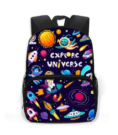 Sac à dos enfant avec thème spatial et univers, parfait pour l'école ou les activités scientifiques. Design coloré avec planètes, fusées, astronautes et exploration spatiale.