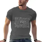 T-shirt gris à motif scientifique avec un chat dessiné au centre, entouré de symboles et d'équations. Parfait pour les amateurs de science et de décoration geek.
