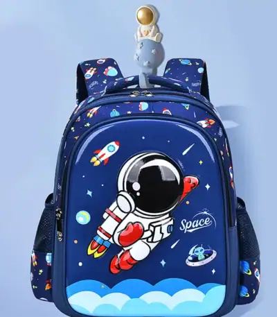 Sac à dos enfant avec motif d'astronaute et espace.