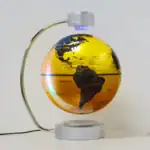 Objet scientifique | Globe lumineux avec projection de carte géographique.