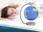 Objet scientifique éducatif pour apprendre la géographie et la science de manière ludique.