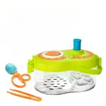 Accessoire scientifique pour enfants avec pipette, ciseaux et boîte à expériences colorée.