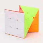 Puzzle 3x3 coloré, objet de décoration scientifique et éducative, parfait pour les amateurs de casse-tête et de design moderne.