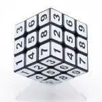 Cube Rubik 3x3 avec chiffres, puzzle éducatif et décoratif, parfait pour stimuler la logique et la concentration.