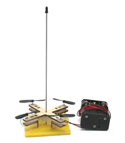 Pupitre d'expérience scientifique avec moteur électrique, bras articulé et base en bois, idéal pour les expériences éducatives en physique et sciences.