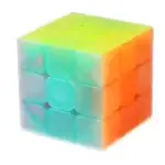 Cube de Rubik lumineux en plastique coloré, parfait pour la décoration scientifique et ludique.