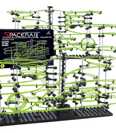 Jeu de circuit de billes lumineux en spirale, parfait pour expérimenter la gravité et la physique. Idéal pour les amateurs de science et de décoration éducative.