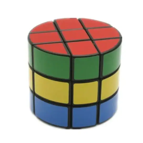 Cube de Rubik multicolore, parfait pour la décoration de bureau ou d'espace scientifique, combinant amusement et esprit logique.