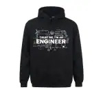 Pull à capuche noir avec inscription "Trust me, I'm an engineer" et illustrations techniques.